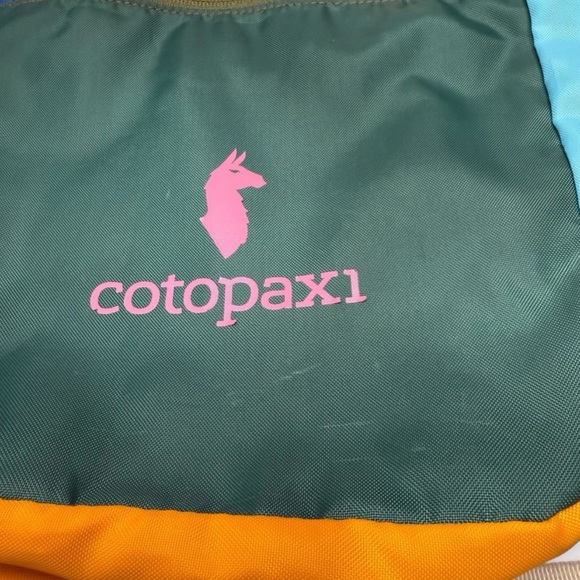 Cotopaxi Colorful Crossbody Travel/Hiking Bag - Picture 5 of 9